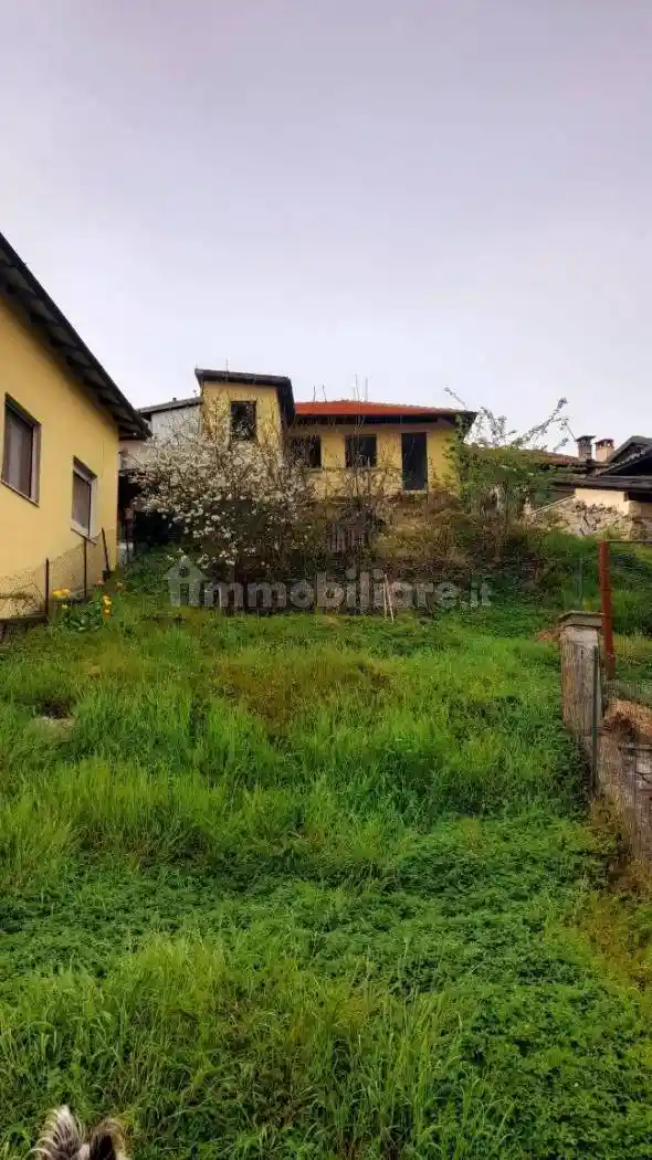 Casa indipendente in vendita a Borgosesia