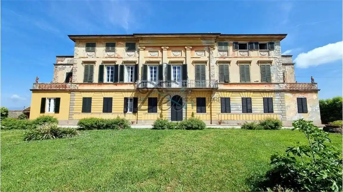 Villa in vendita a Capannori