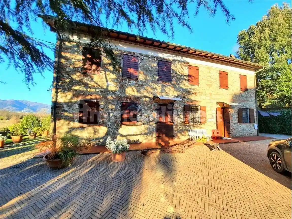 Rustico - Casale in vendita a Montecarlo