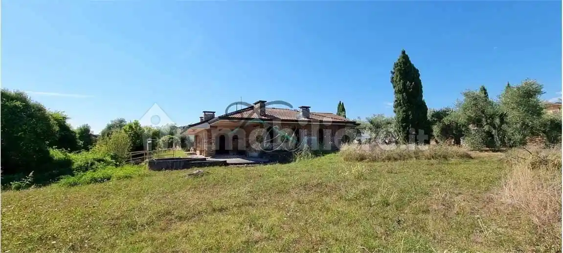 Villa in vendita a Capannori