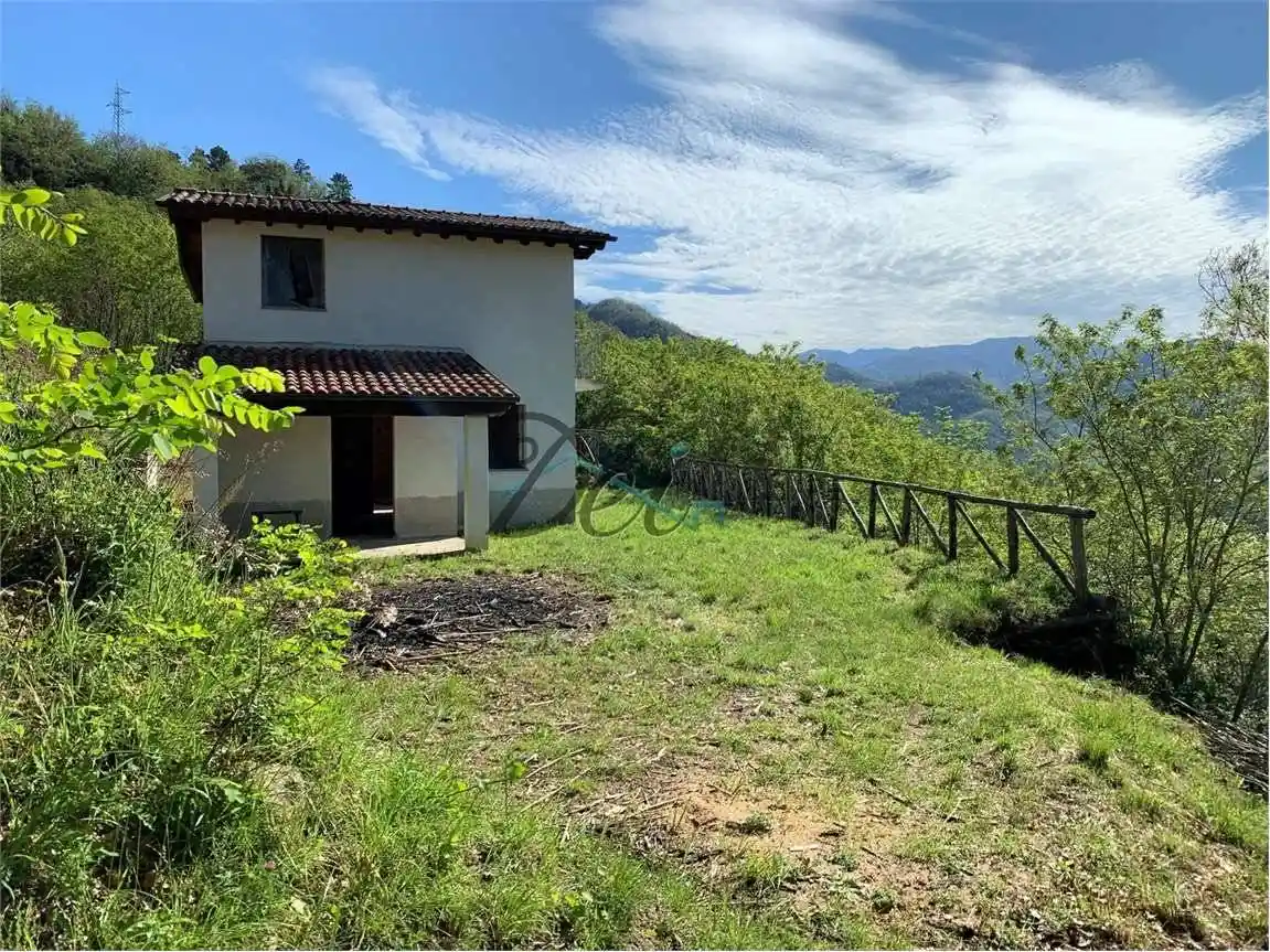 Villa in vendita a Bagni di Lucca