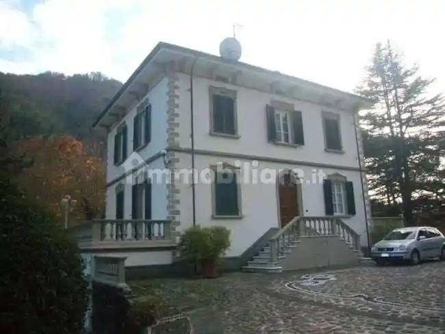 Villa in vendita a Bagni di Lucca