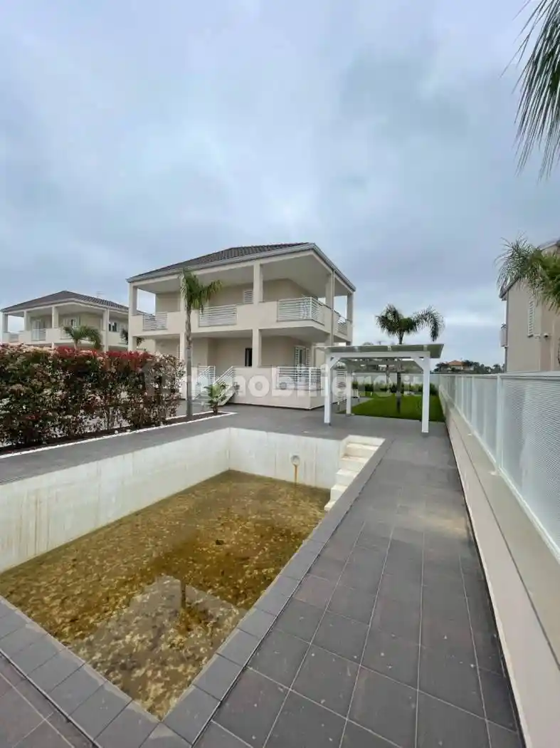 Villa unifamiliare via Madonna del Pantano 13, Lago Patria, Giugliano in Campania - foto 3