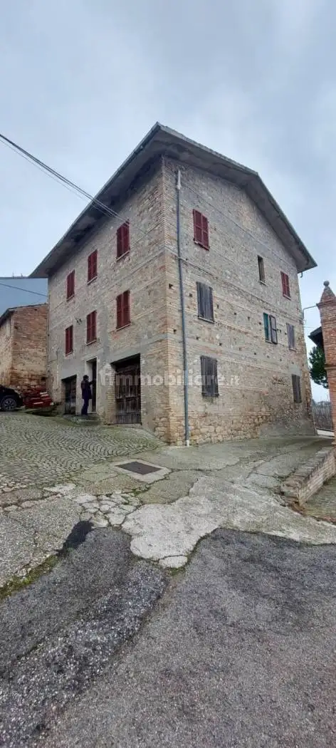 Casa indipendente in vendita a Rotella