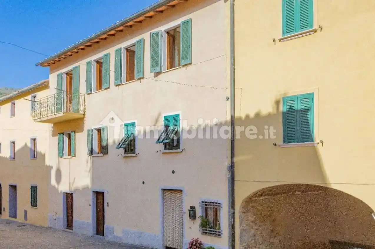 Appartamento in vendita a Castelnuovo di Val di Cecina