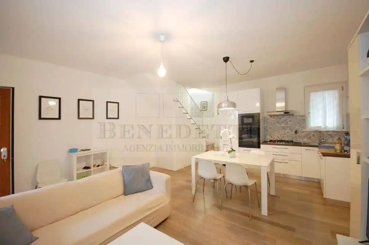 Villetta a schiera in vendita a Pietrasanta