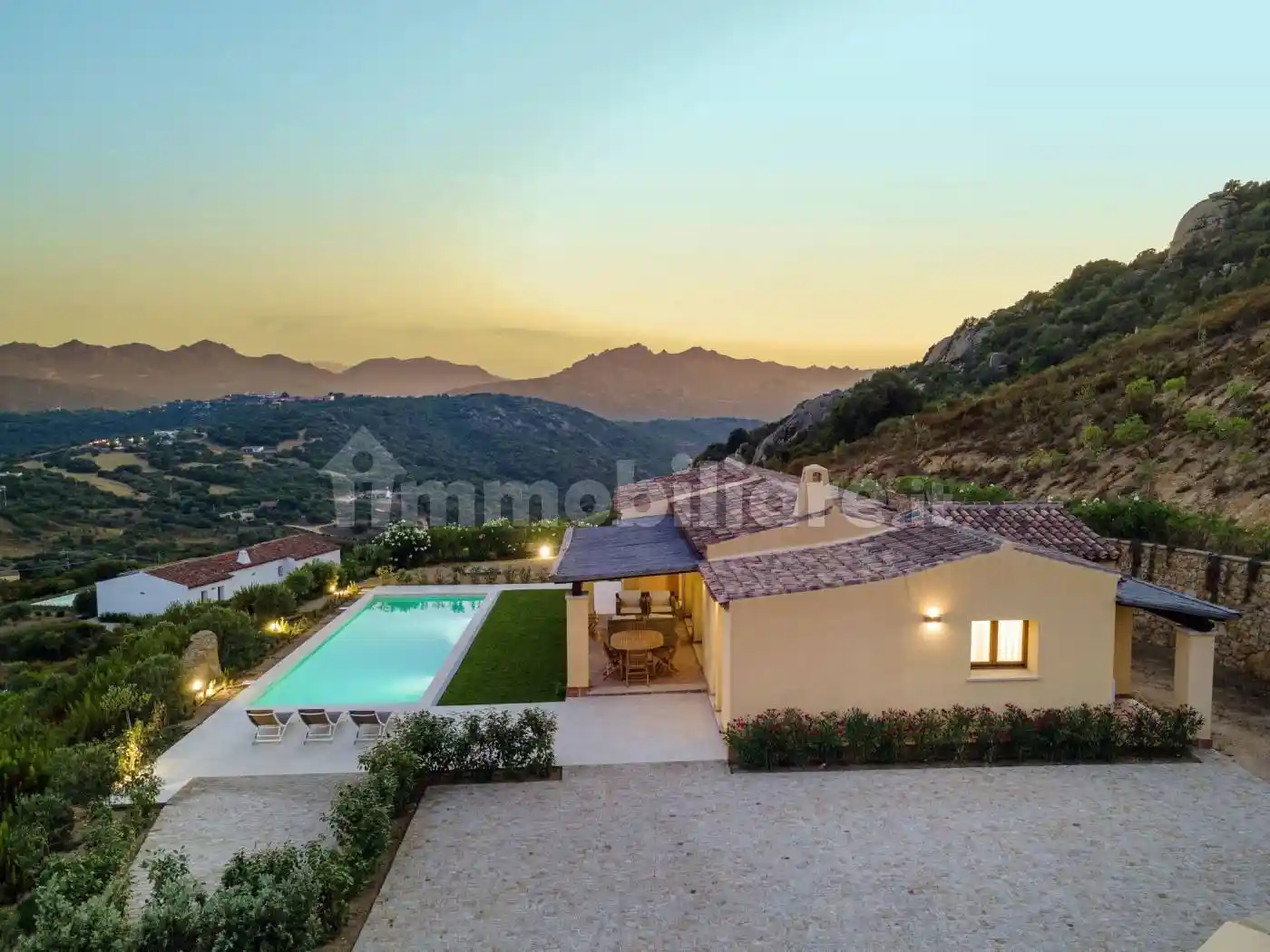 Villa unifamiliare Strada Statale 125 15, San Pantaleo, Olbia - foto 3