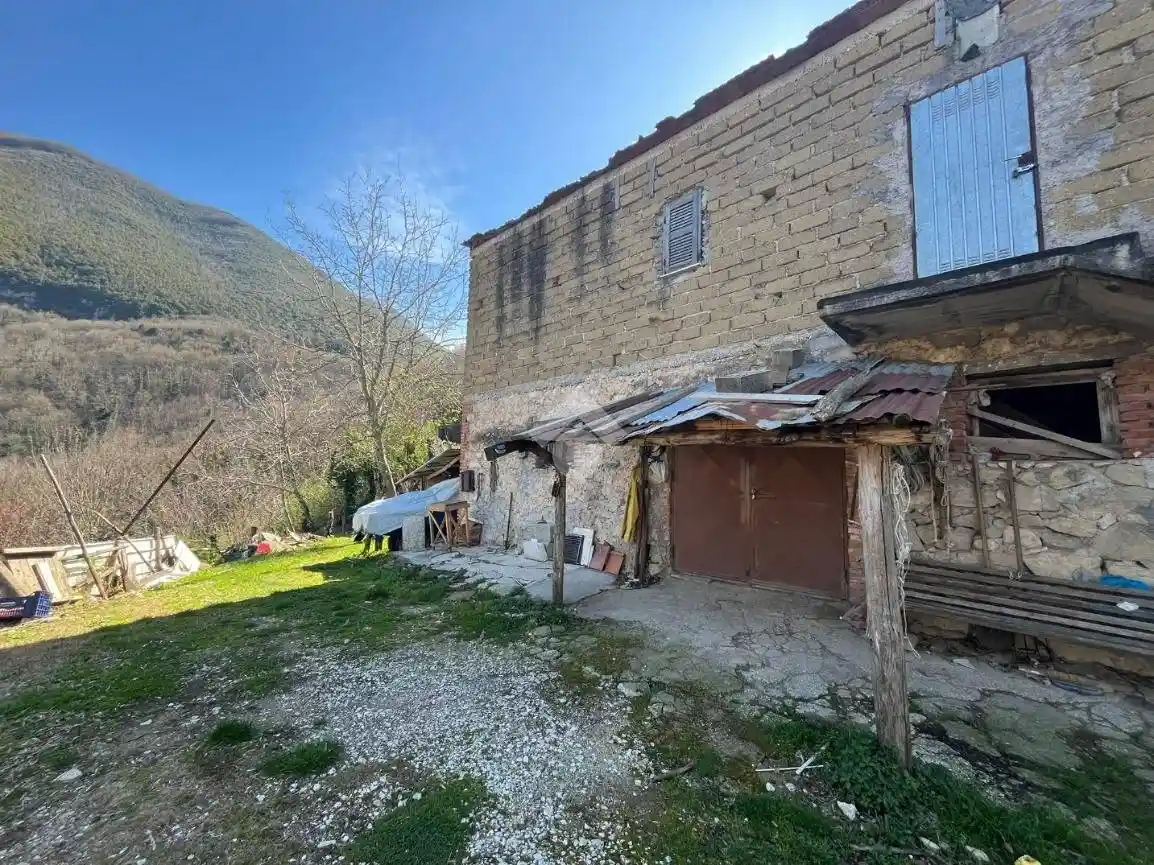 Casa indipendente in vendita a Subiaco