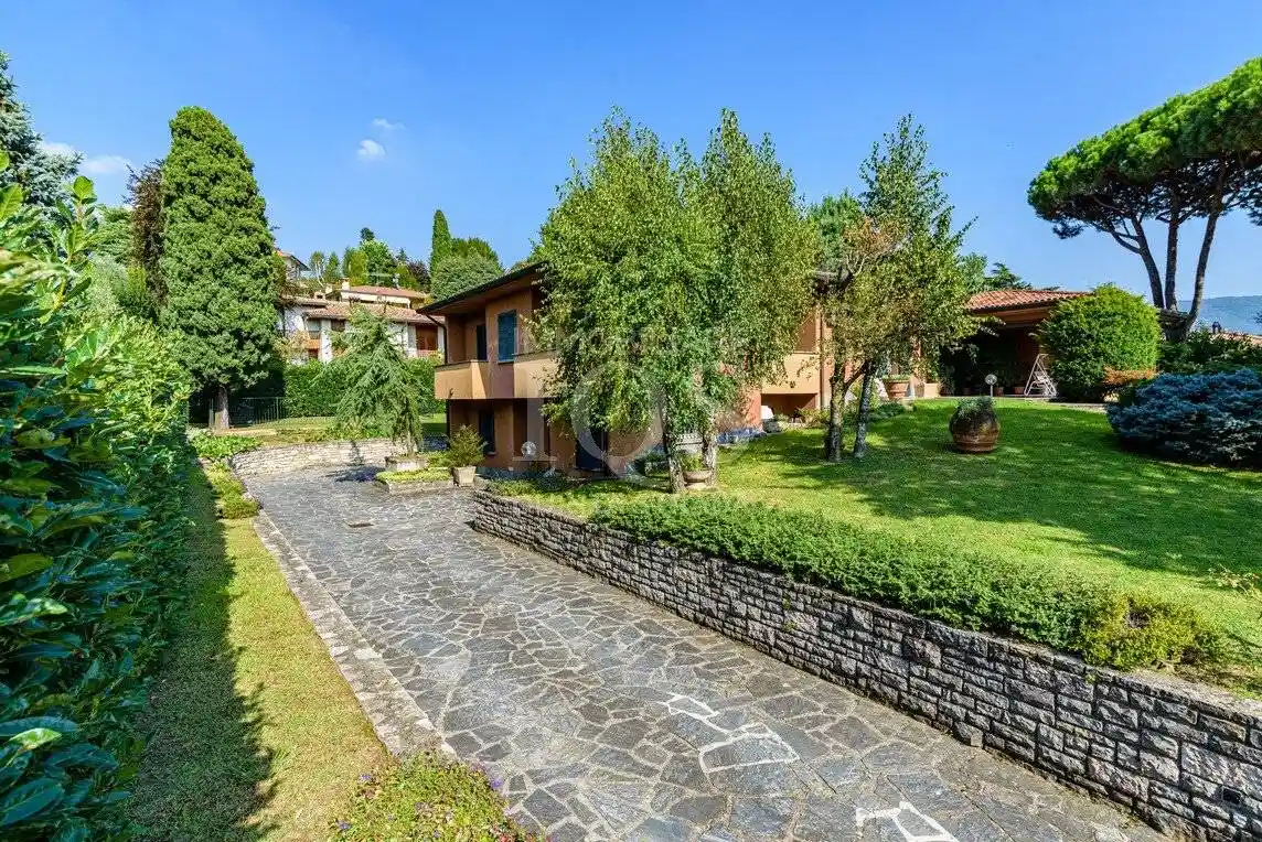 Villa in vendita a Credaro