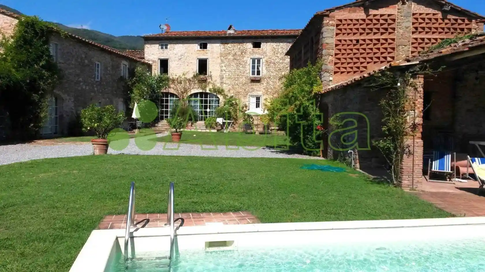 Rustico - Casale in vendita a Capannori