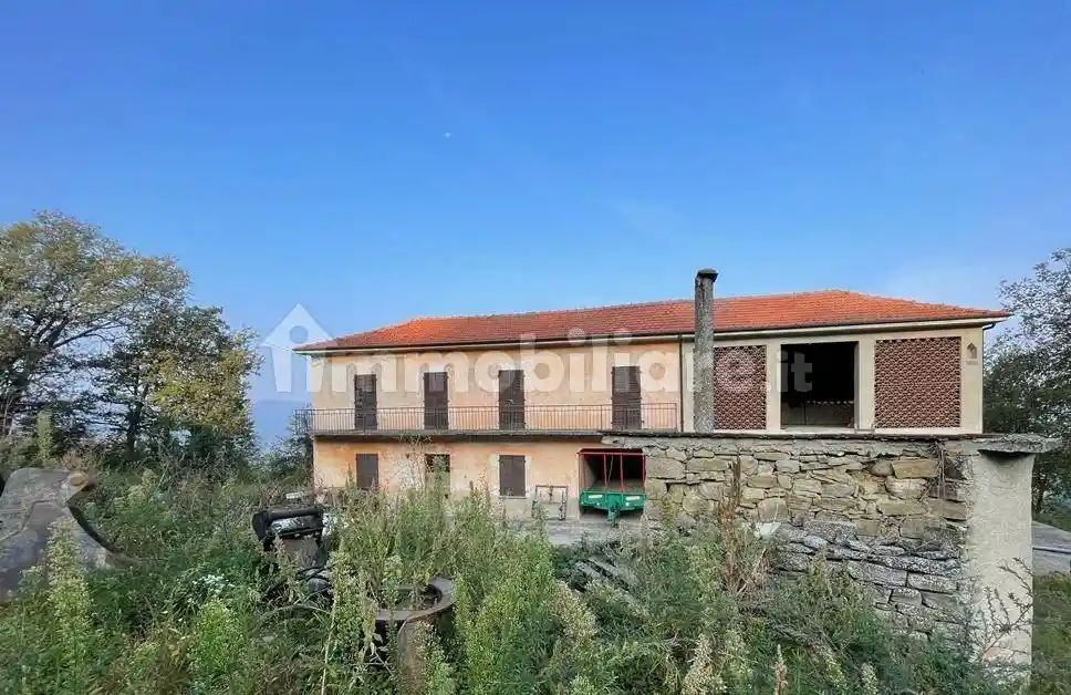 Rustico - Casale in vendita a Cortemilia