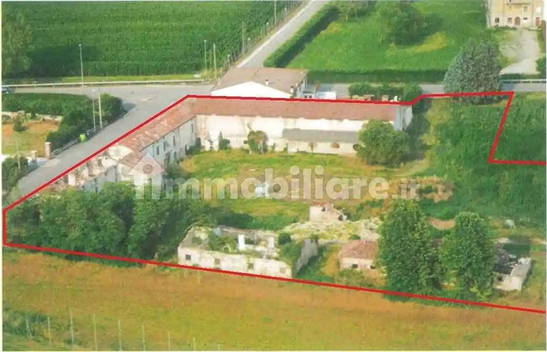 Palazzo - Edificio in vendita a Mozzecane