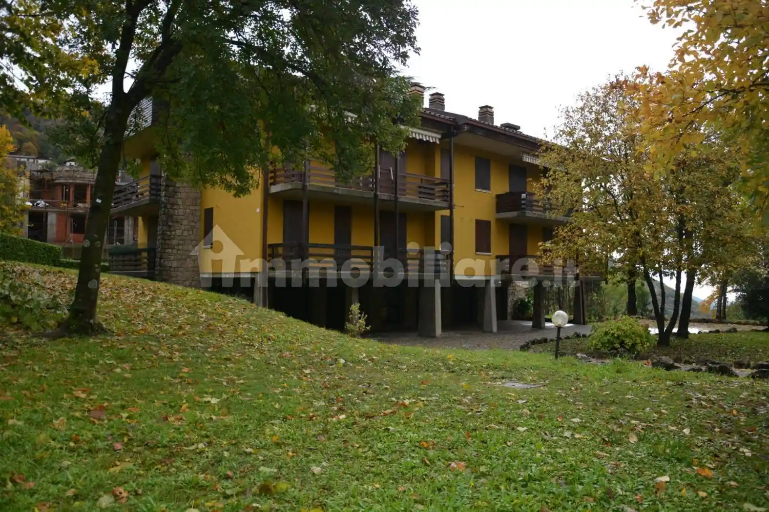 Appartamento in vendita a Selvino