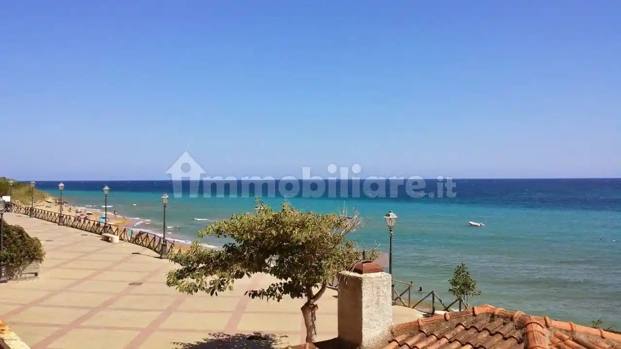 Quadrilocale via Punta Fiume Nicà, Capo Rizzuto, Isola di Capo Rizzuto - foto 4