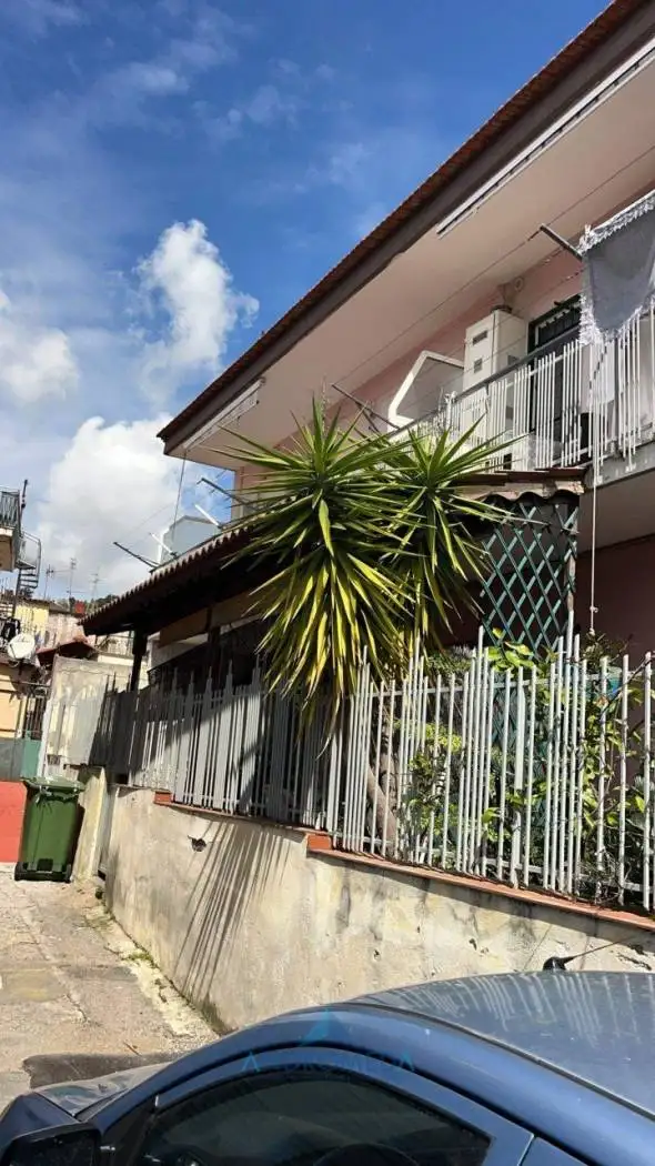 Appartamento in vendita a Napoli