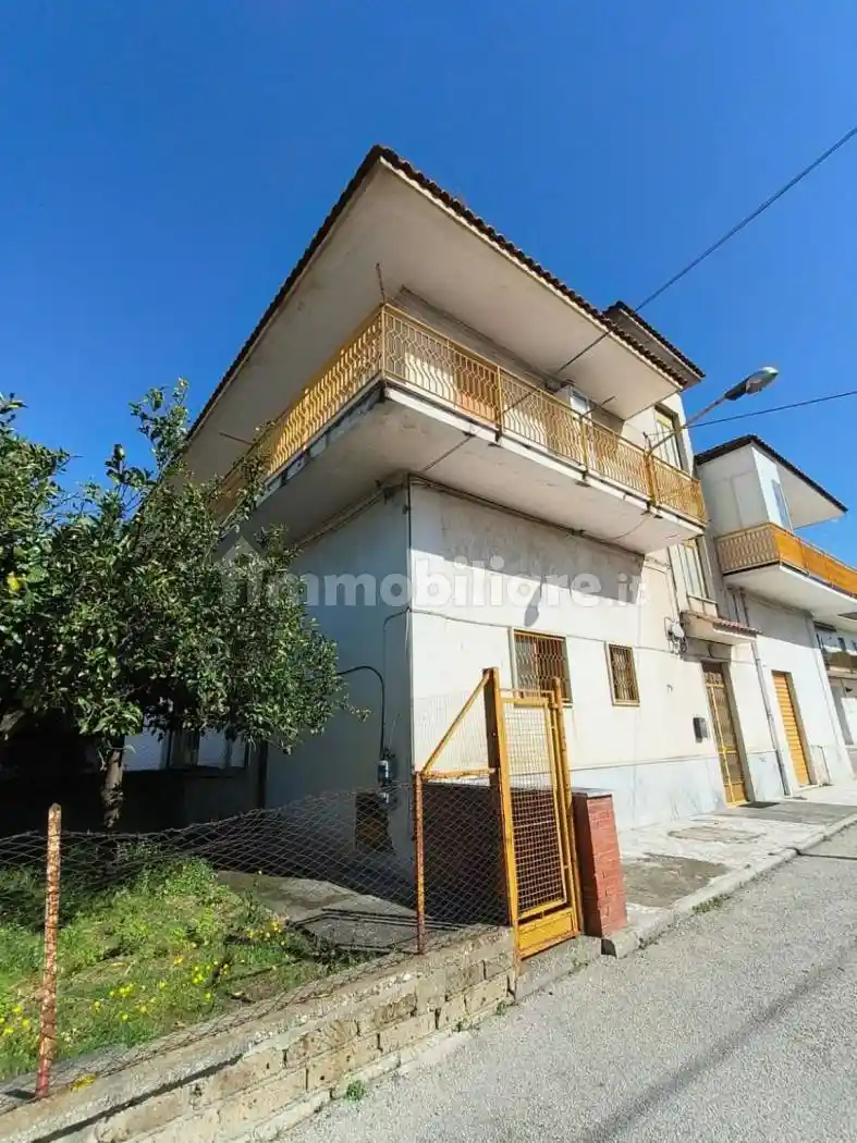 Bilocale via Umberto Pace, Avella - foto 3