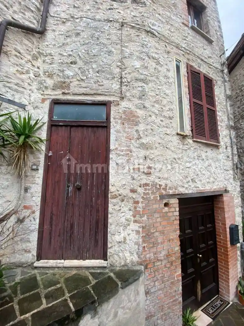 Appartamento in vendita a Arrone