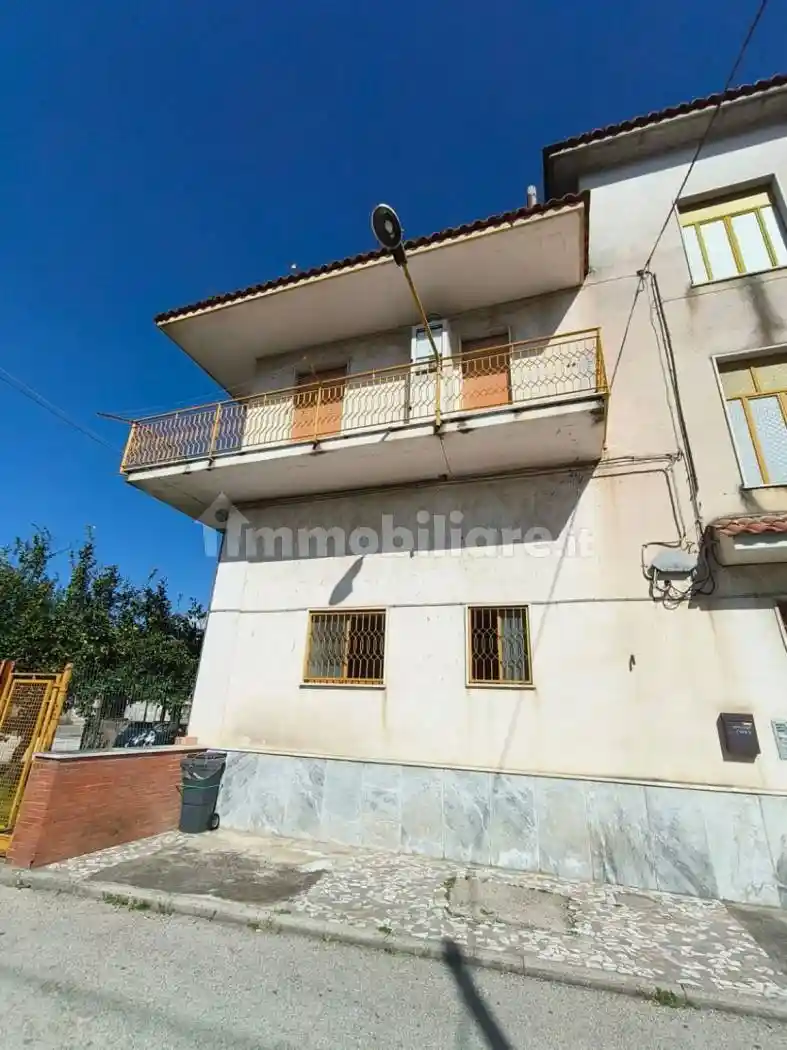 Quadrilocale via Umberto Pace, Avella - foto 2