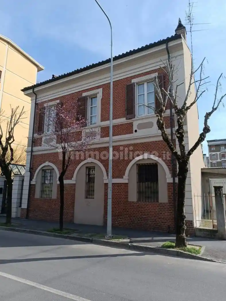 Villa in vendita a Stradella