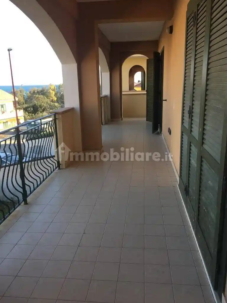 Villa bifamiliare viale Magna Grecia 69, Lungomare, Capocolonna, Crotone - foto 3