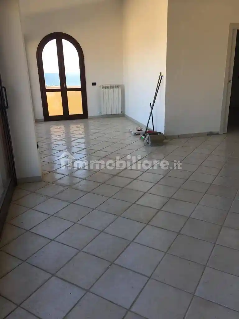 Villa bifamiliare viale Magna Grecia 69, Lungomare, Capocolonna, Crotone - foto 5