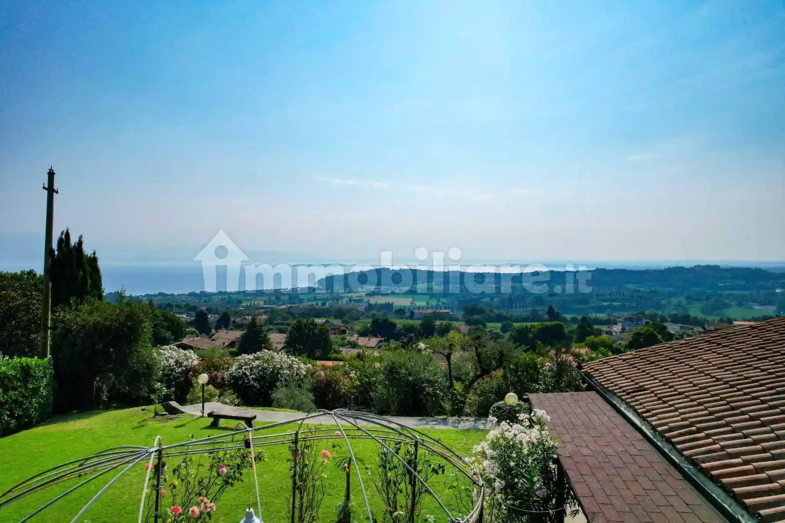 Villa in vendita a Padenghe sul Garda