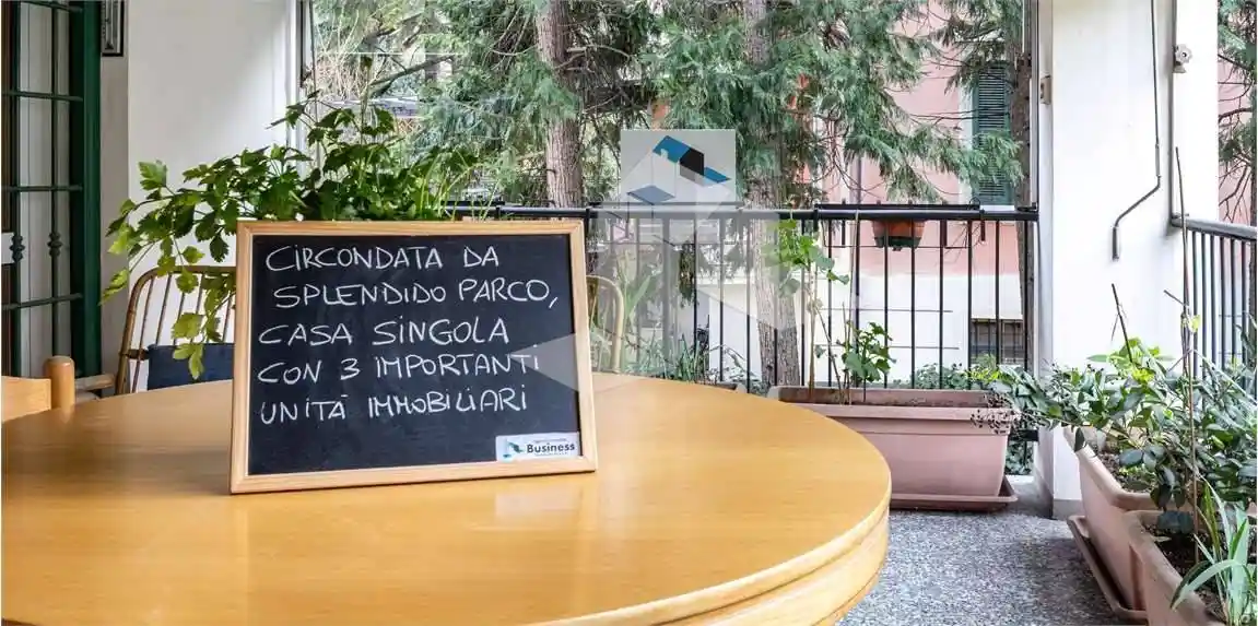 Casa indipendente in vendita a Reggio Emilia