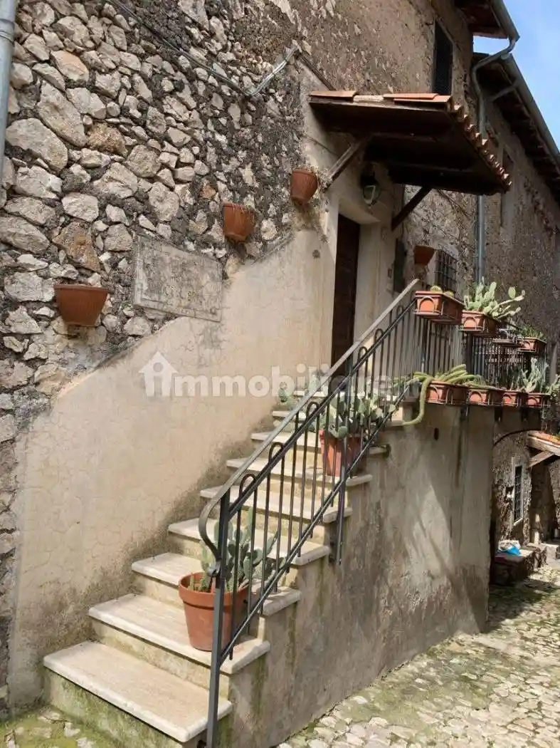 Appartamento in vendita a Sermoneta