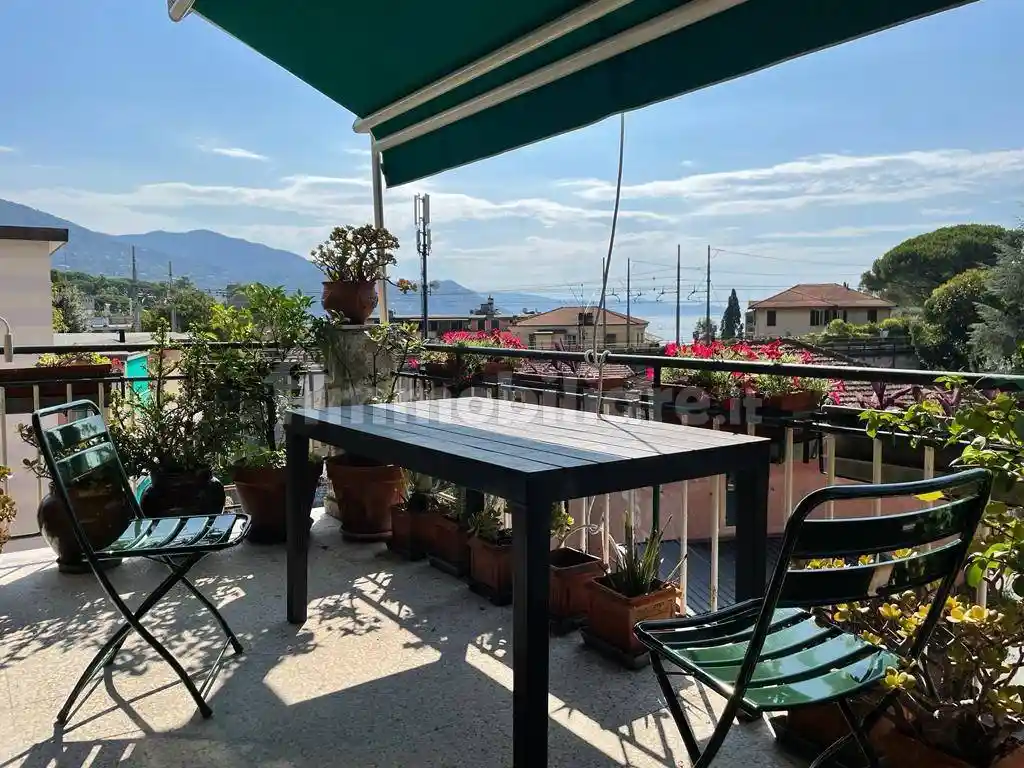 Appartamento in vendita a Rapallo