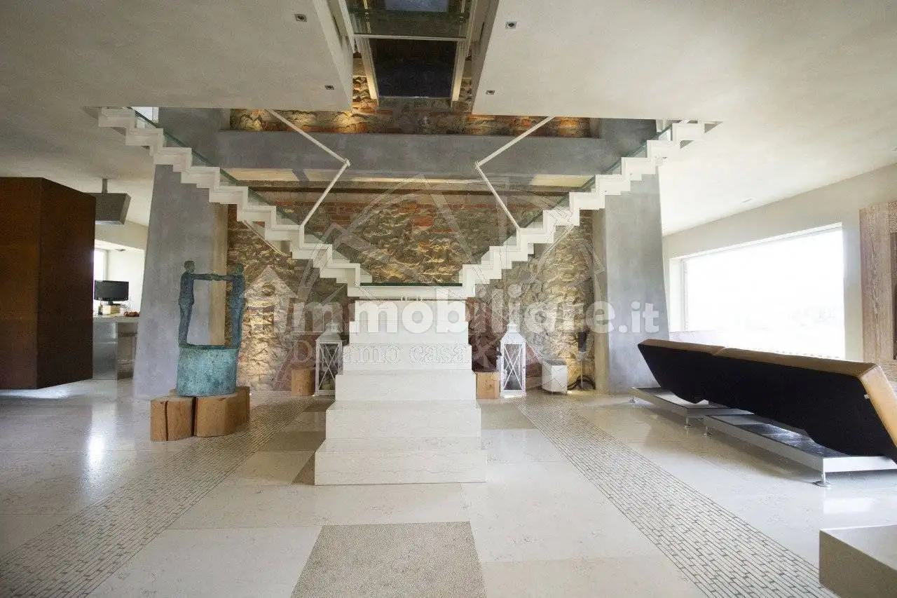 Casa indipendente in vendita a Pistoia