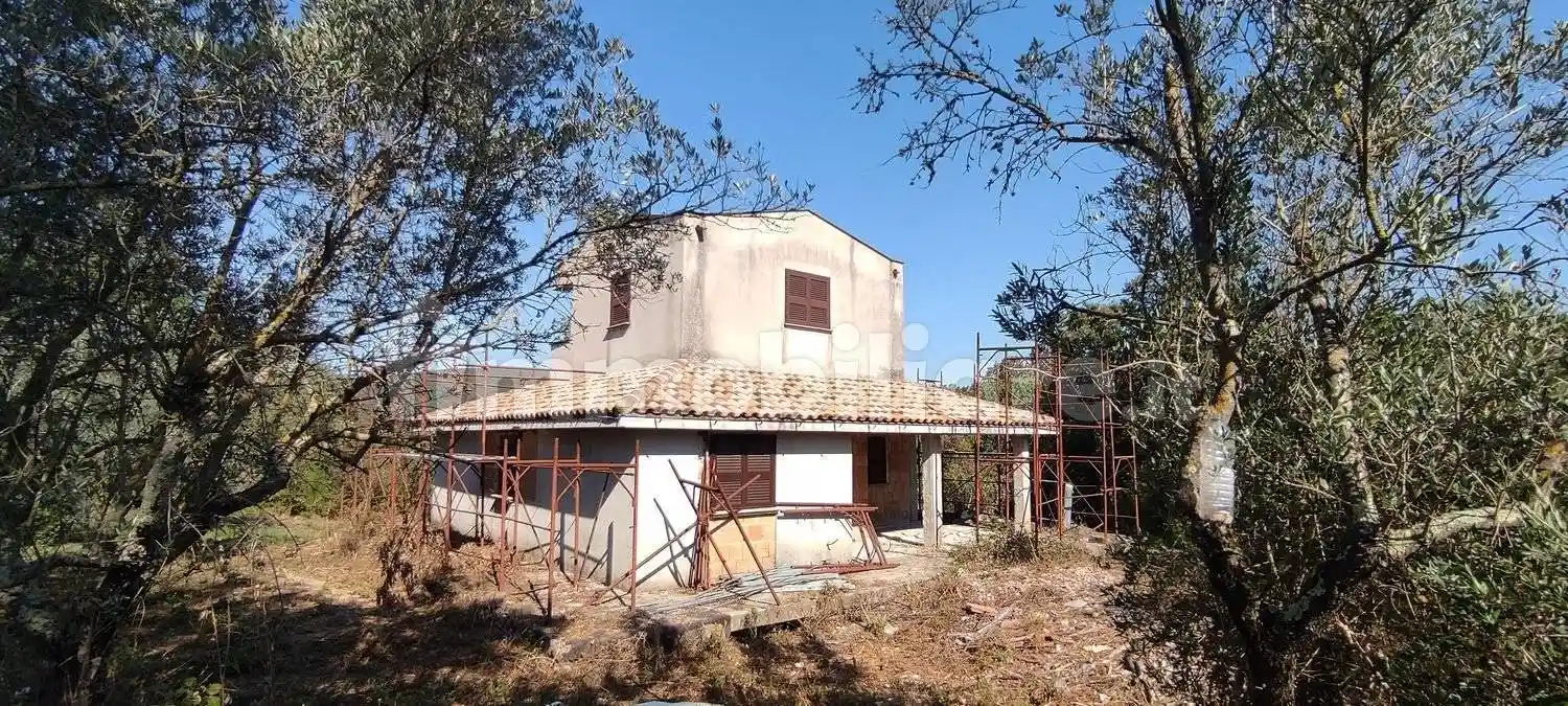 Villa in vendita a Canale Monterano