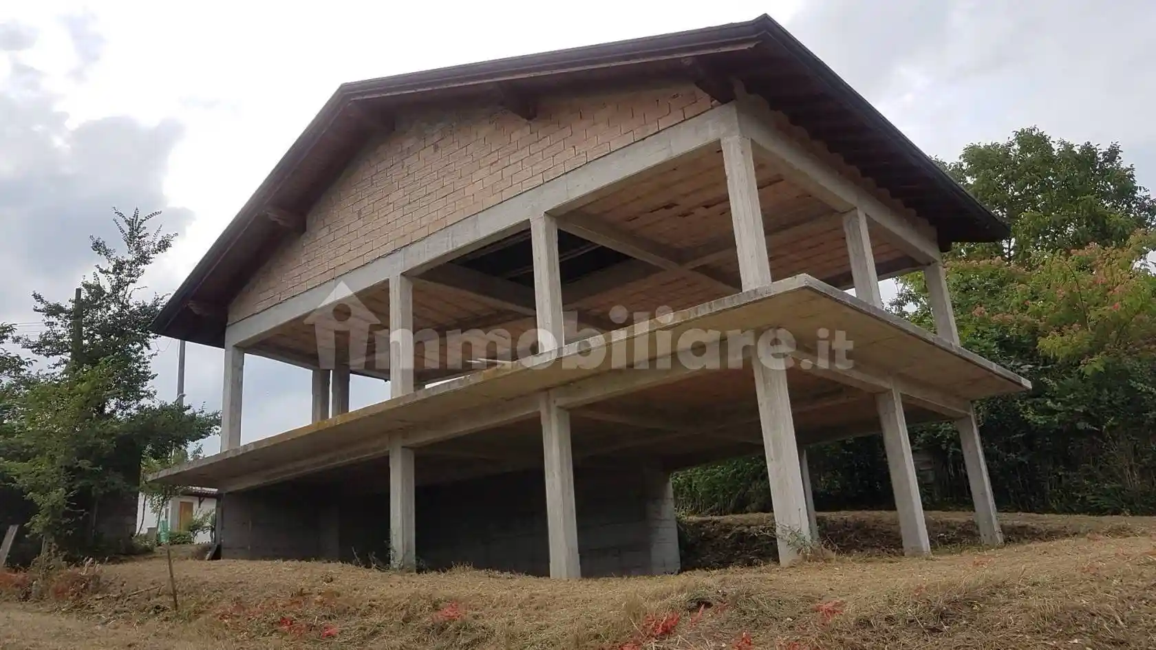 Rustico - Casale in vendita a Frosinone