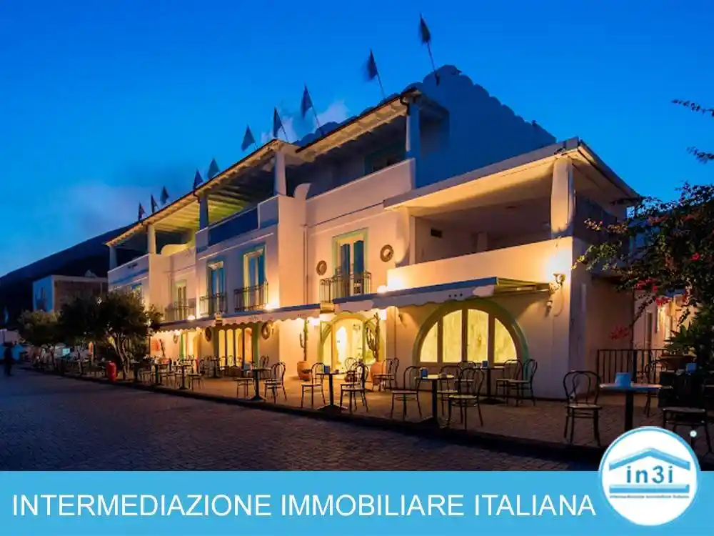 Palazzo - Edificio in vendita a Lipari