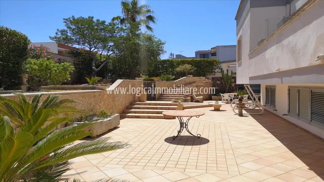 Villa unifamiliare via Unità Europea, Cannole - foto 2