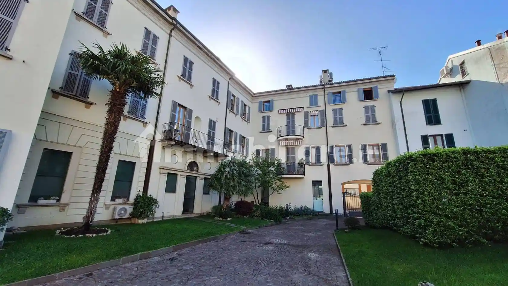 Appartamento in affitto a Monza