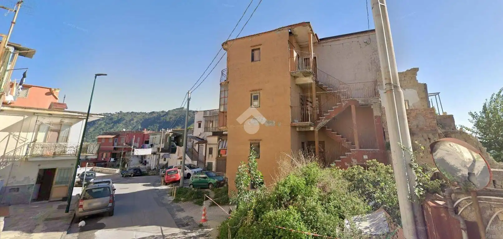 Palazzo - Edificio in vendita a Napoli