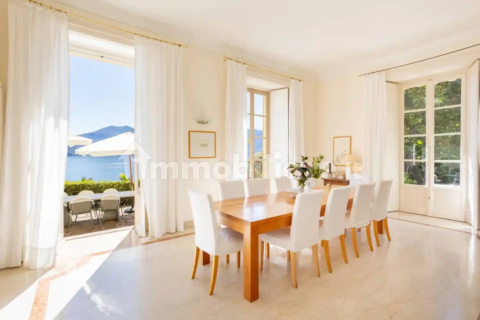 Villa in vendita a Oggebbio