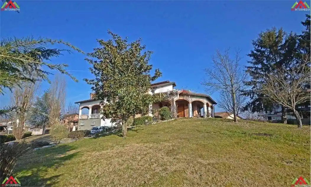 Villa bifamiliare, ottimo stato, 500 m², Quargnento - foto 3