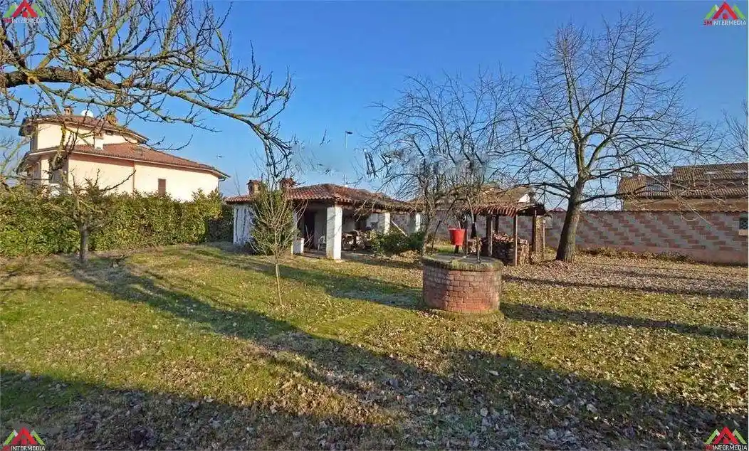 Villa bifamiliare, ottimo stato, 500 m², Quargnento - foto 4