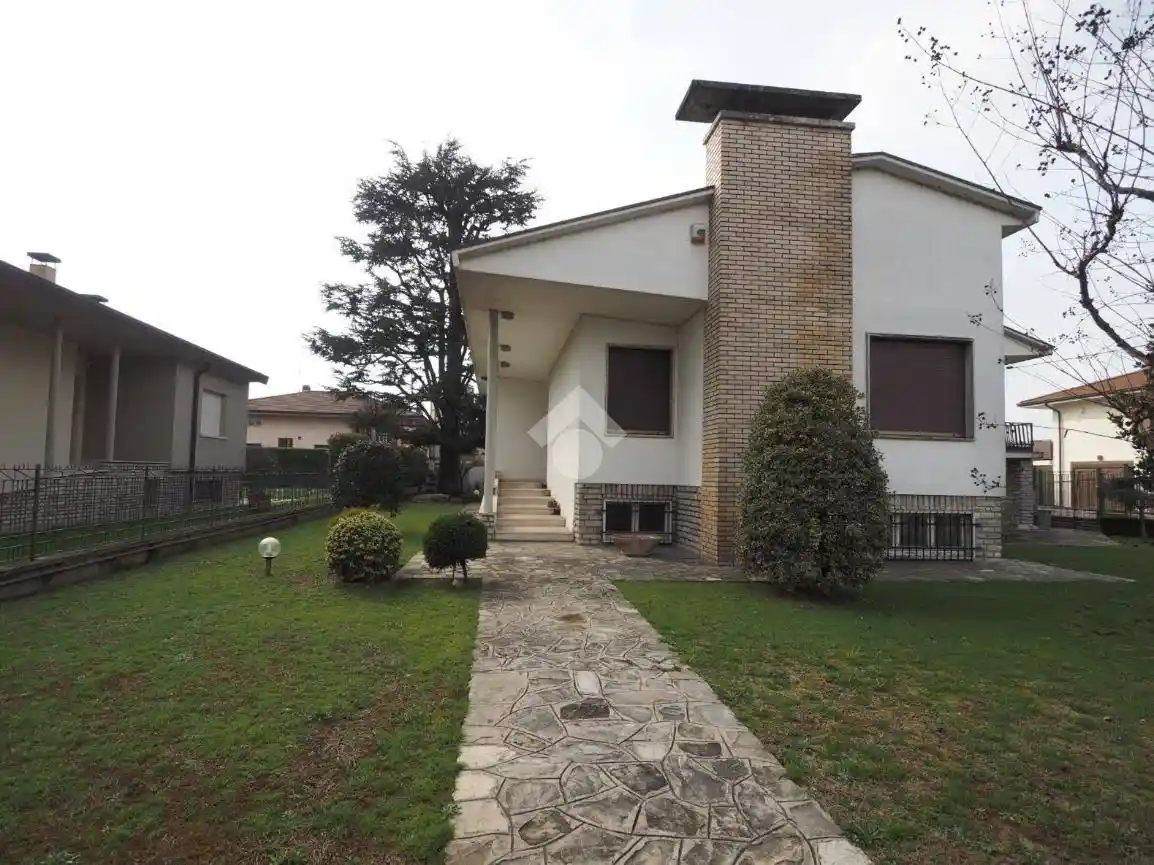 Villa in vendita a Telgate