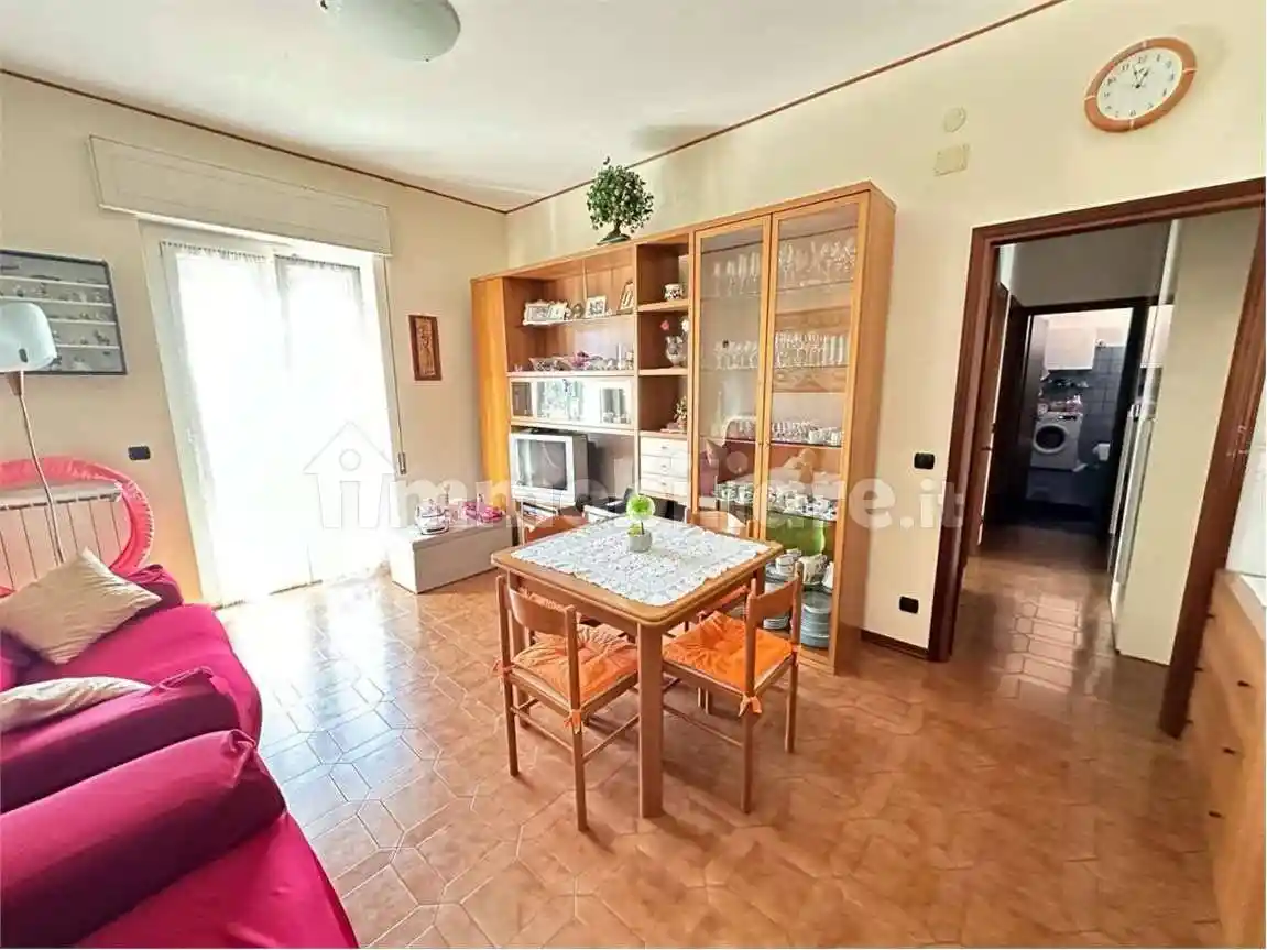 Appartamento in vendita a Luni