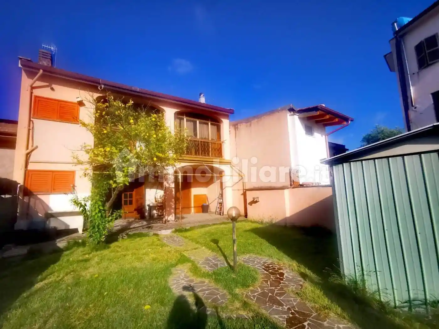 Casa indipendente in vendita a Montelibretti