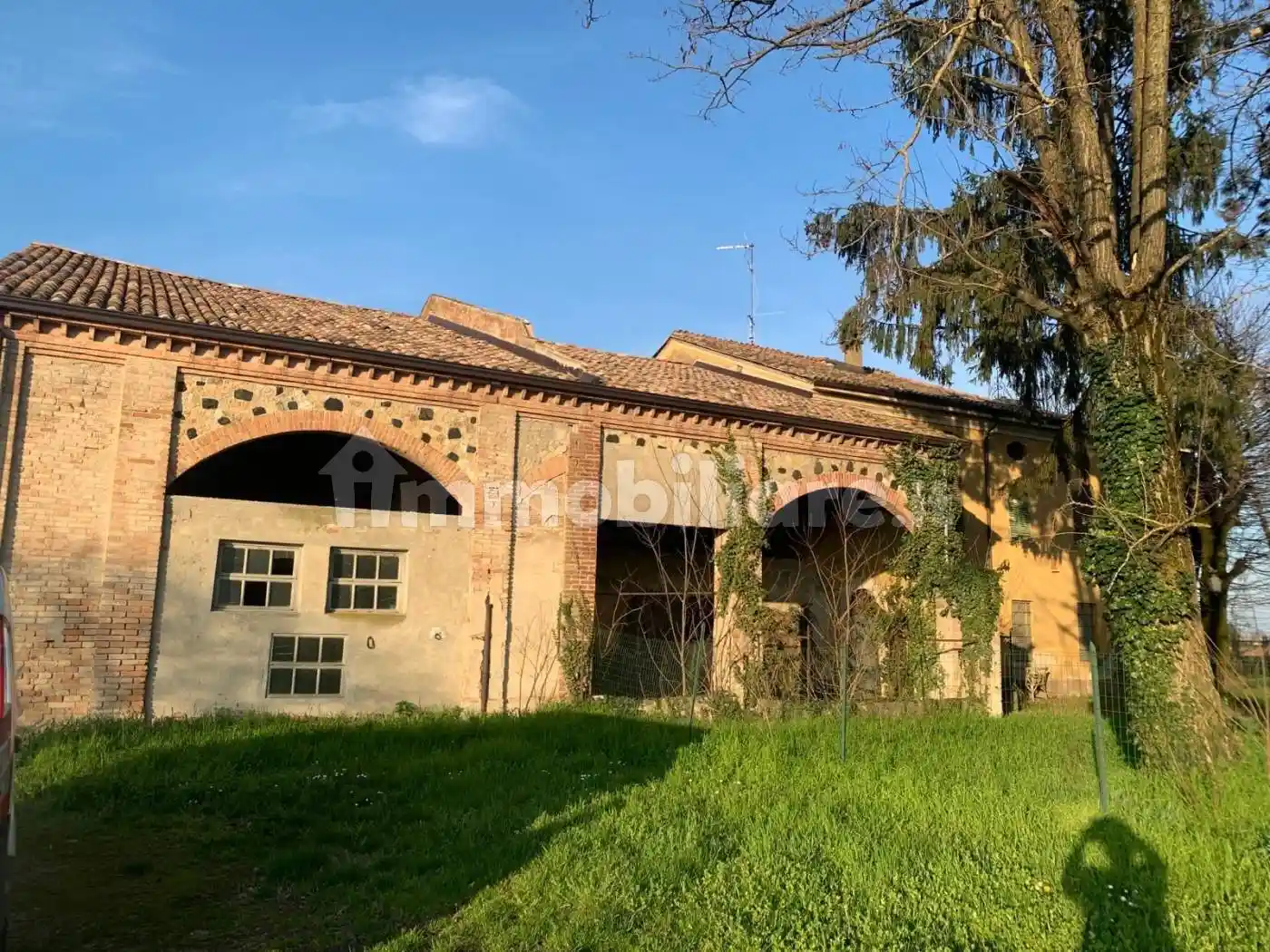 Casale via Bersano, Besenzone - foto 4