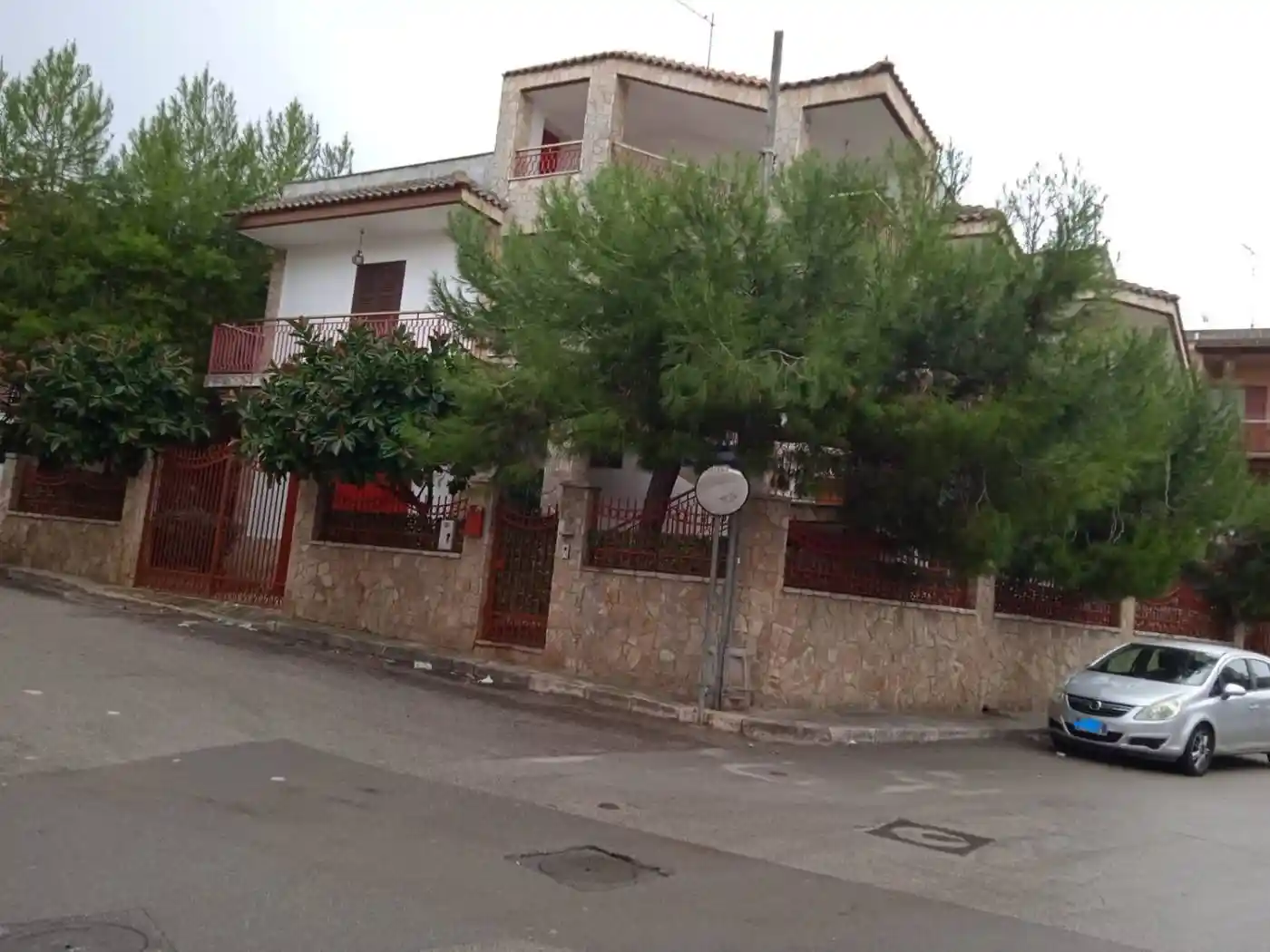 Villa unifamiliare, buono stato, 360 m², Faggiano - foto 2