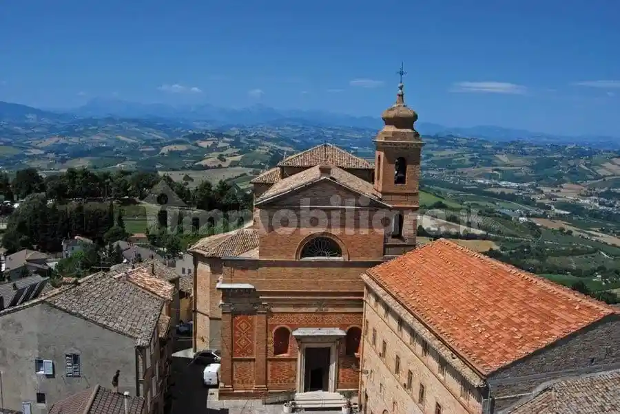 Casa indipendente in vendita a Montefiore dell'Aso