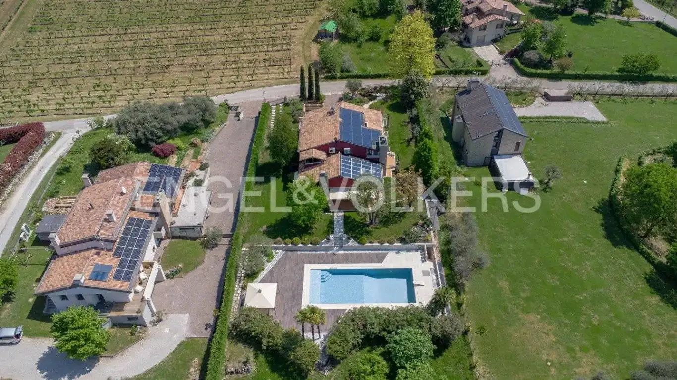Villa in vendita a Refrontolo