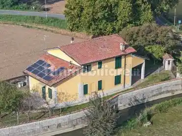 Villa in vendita a Caselle Lurani