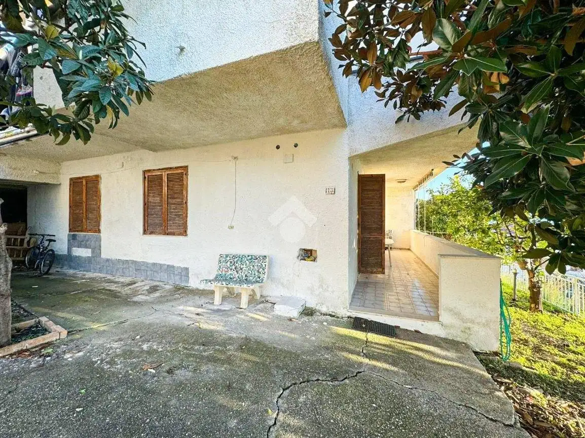 Appartamento in vendita a Falconara Albanese