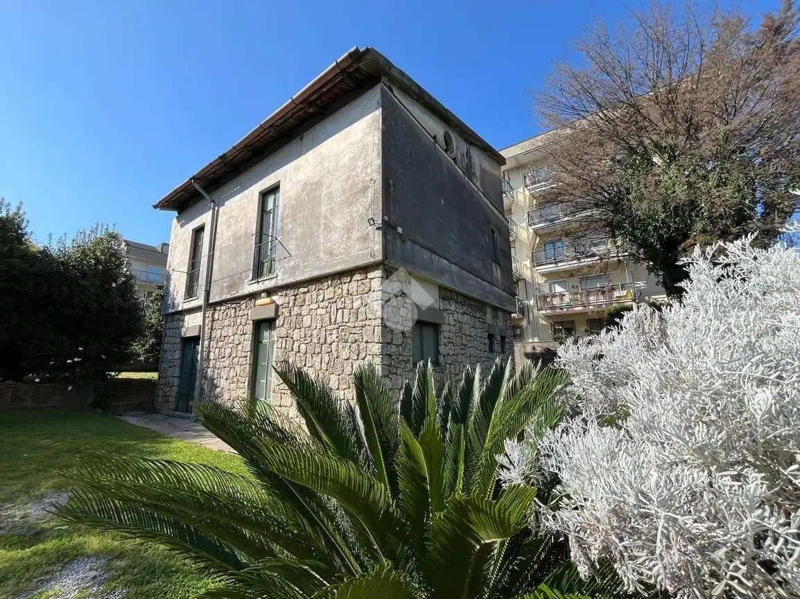 Casa indipendente in vendita a Baronissi