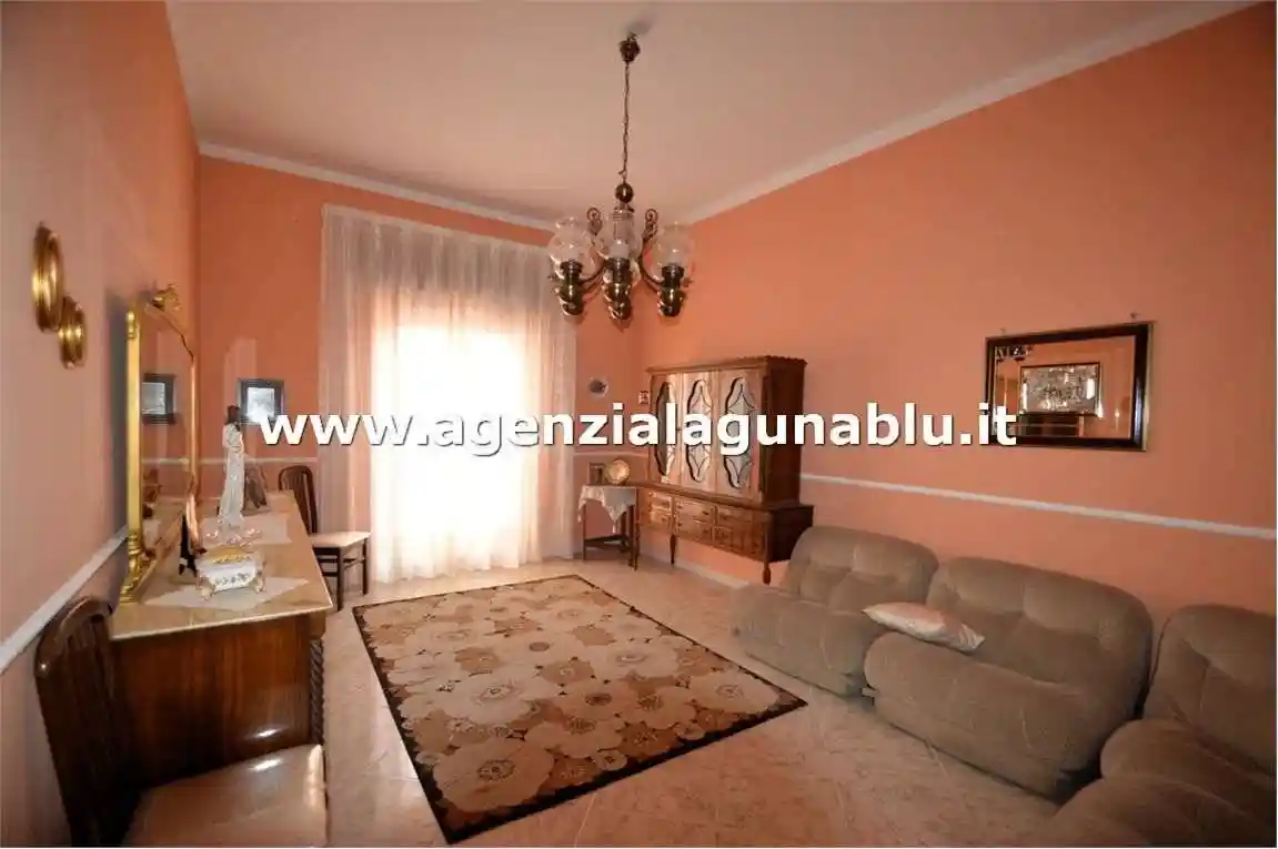 Palazzo - Edificio in vendita a Mazara del Vallo